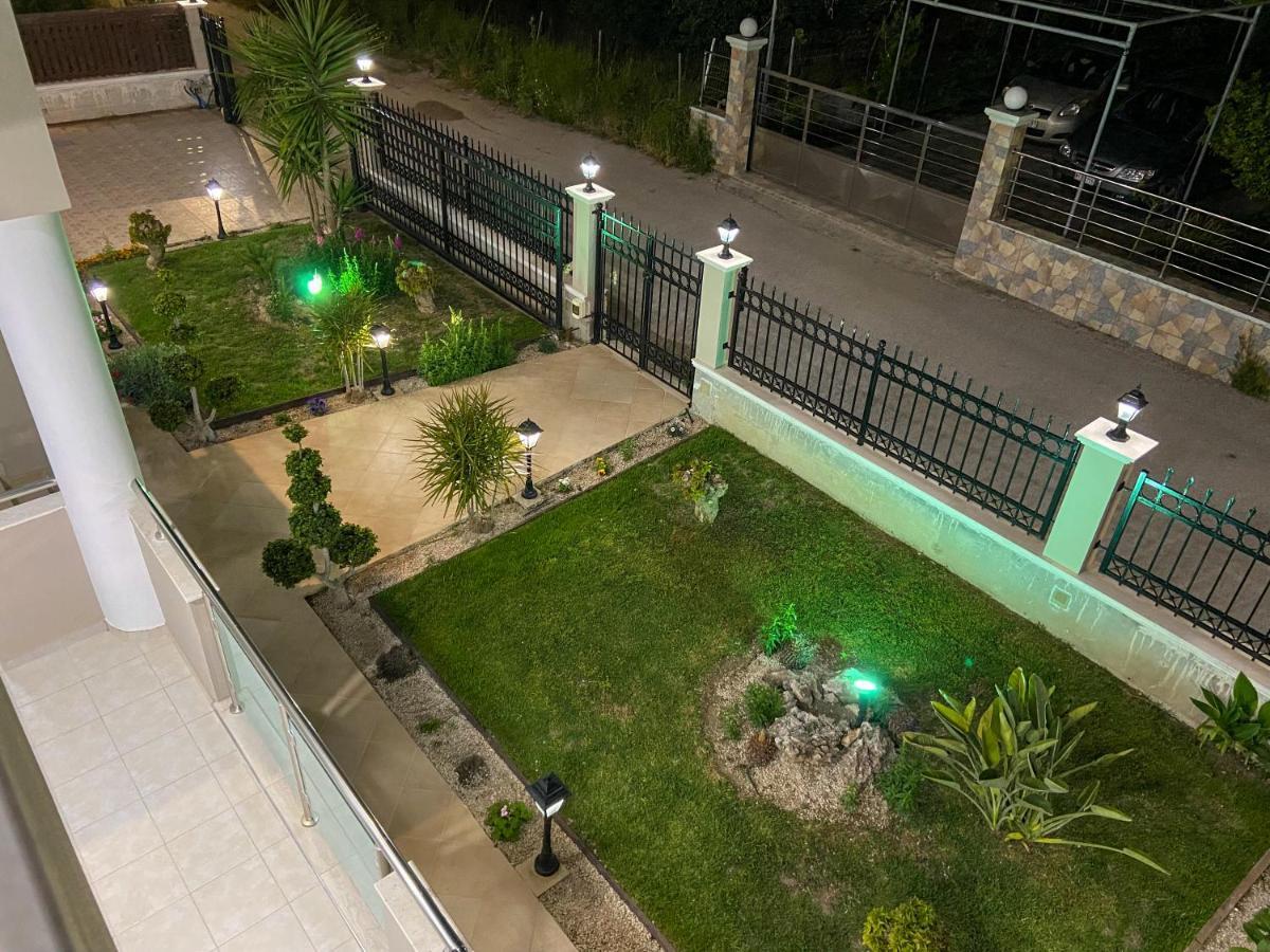 Simplycity Homestay Apartments Кремасти Экстерьер фото